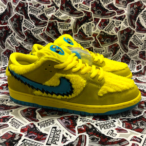 Nike SB Dunk Low "Grateful Dead Bears Opti Yellow"